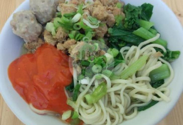Pak Raji's Mie Ayam & Beef Bakso: Authentic Flavors at the Heart of Cilacap